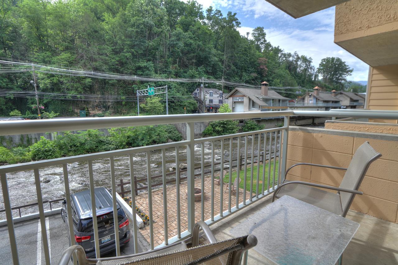 Gatlinburg River Inn Экстерьер фото